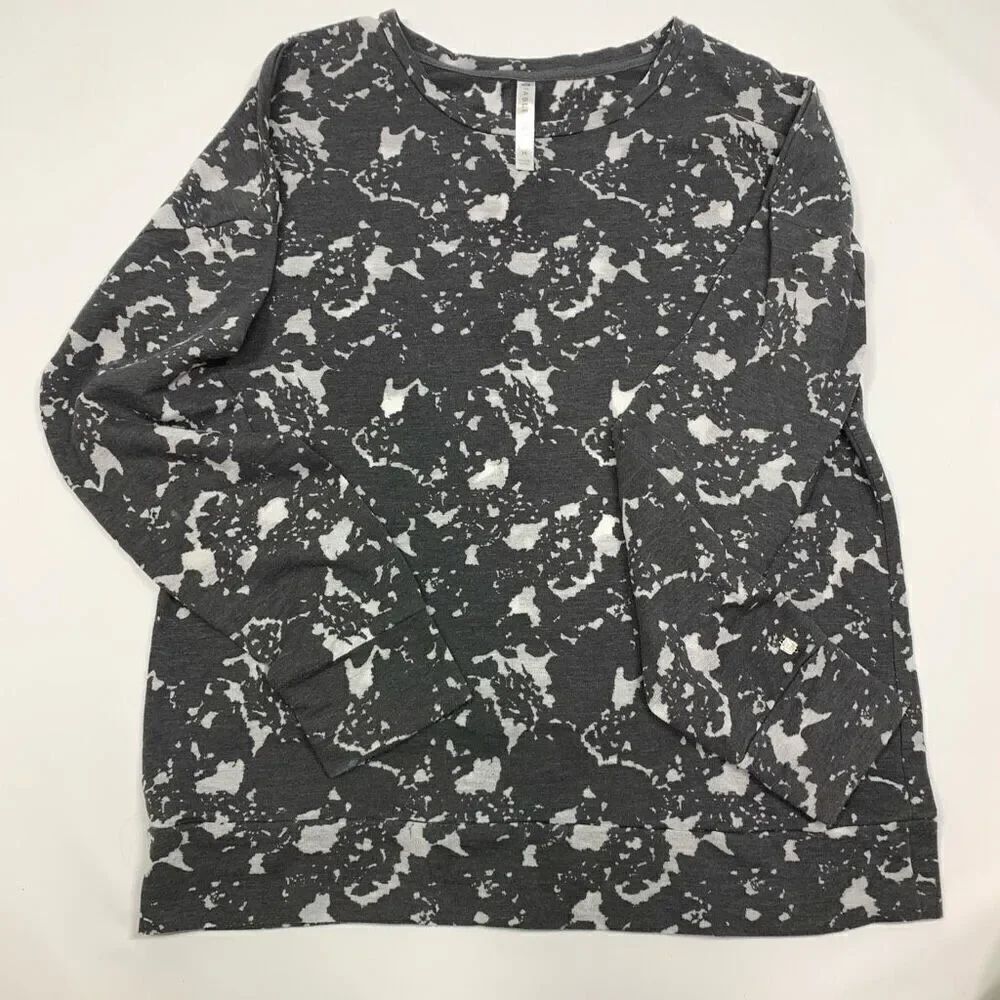 6--- Fabletics Crewneck Long Sleeve Sweatshirt Size Medium